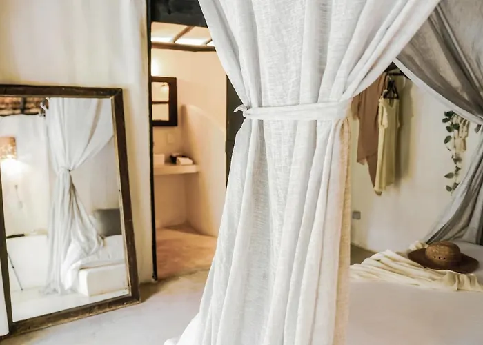 Coco Hotel
