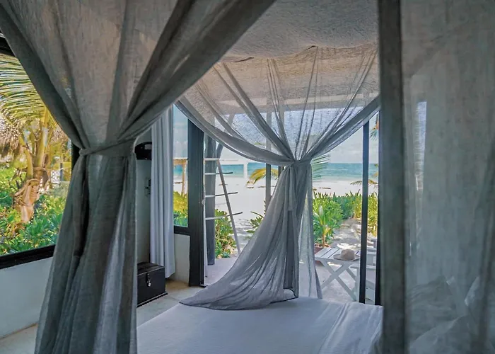 Coco Hotel