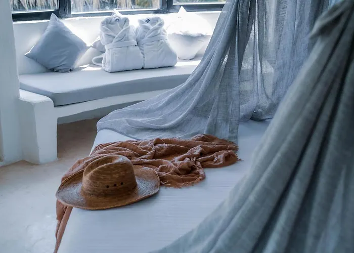 Coco Hotel 2*